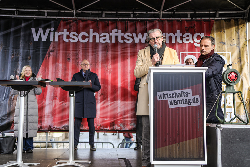 Wirtschaftswarntag 2025 © Gesamtmetall / Dana Barthel