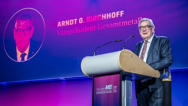 ERÖFFNUNG DURCH ARNDT G. KIRCHHOFF, Vize­prä­si­dent Gesamt­me­tall // Tag der M+E-Industrie 2025
