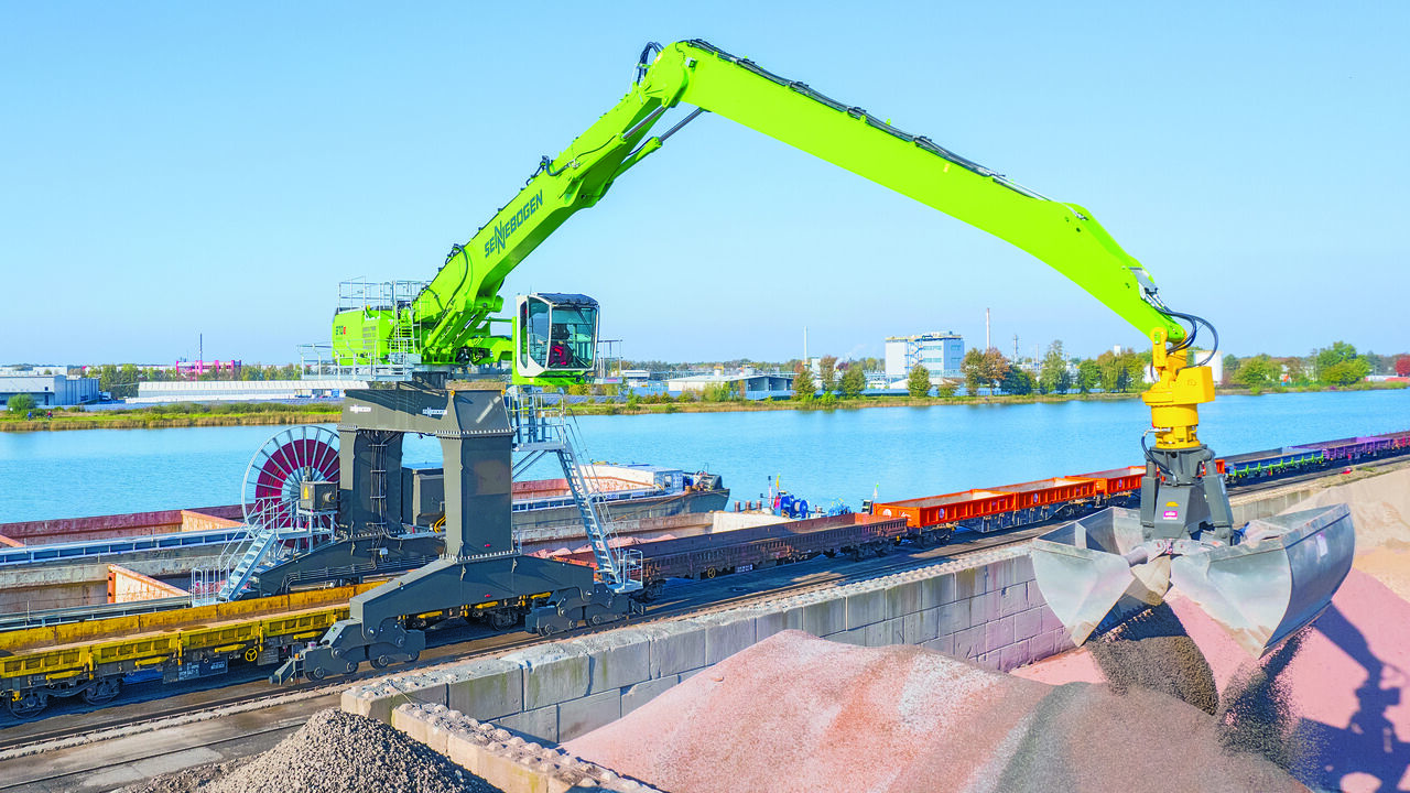 Wie ein Software-Entwickler von Sennebogen Kräne und Bagger in Bewegung bringt