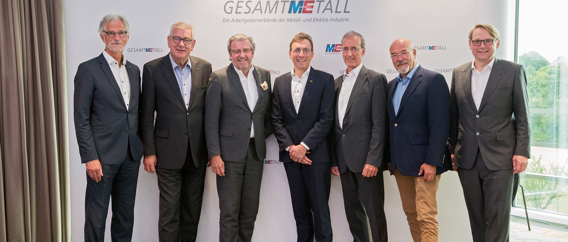 Gesamtmetall Präsidium 2021/22 / Foto © Robert Recker Gesamtmetall Präsidium 2021/22 / Foto © Robert Recker